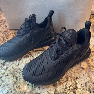 Nike Men's Triple Black Sneakers